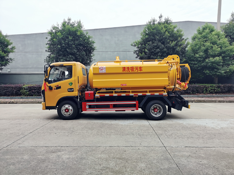 中潔牌XZL5070GQW6型清洗吸污車(chē)