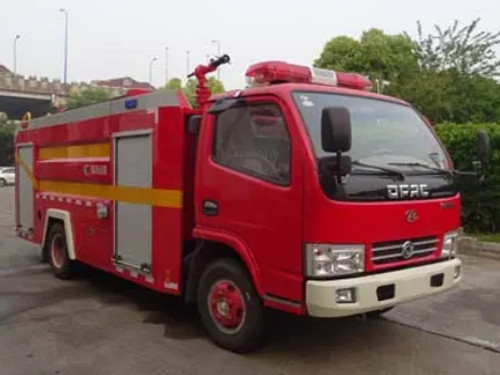東風D6多利卡干粉水聯(lián)用消防車
